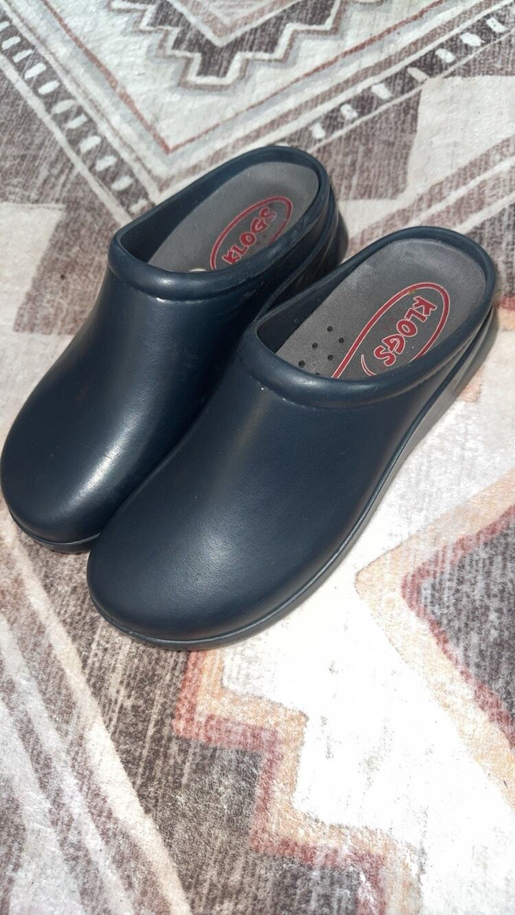 Klogs USA professional slip-resistant work clogs Size 9